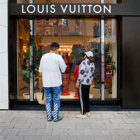 louis vuitton bloomberg|LVMH Rises to Record as Chinese Consumers Drive Sales .